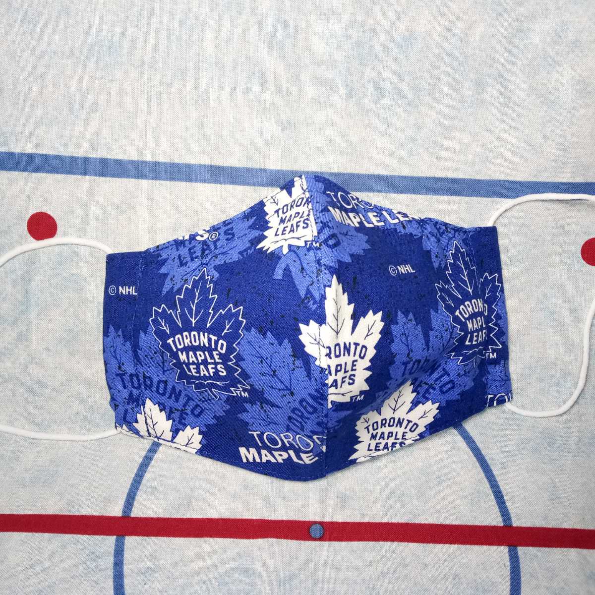 日本国内から発送★NHL Toronto Maple Leafs トロントメープルリーフス ロゴ柄 マスクカバー スッキリ型 ハンドメイド カナダ製 _画像1