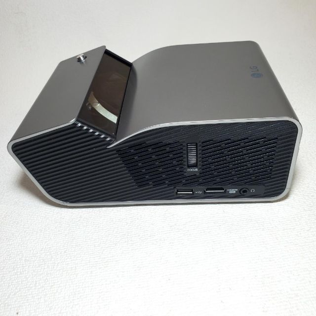 LG PH450UG 超短焦点 バッテリー内蔵 プロジェクタ 保証有 ほぼ新品