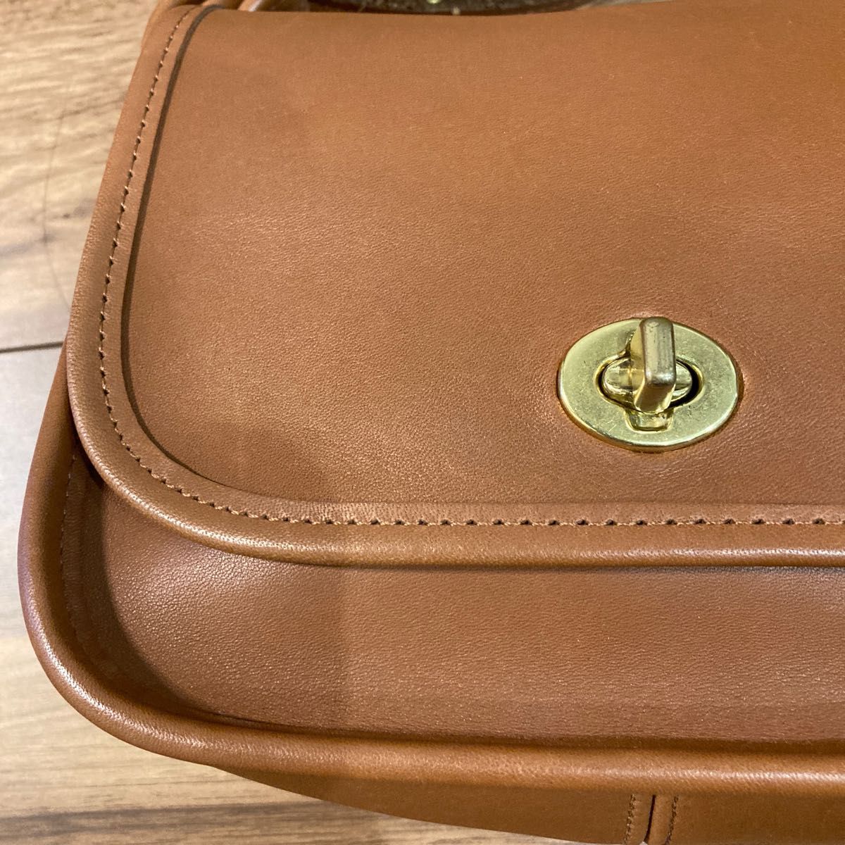 極美品】COACH オールドコーチ 9965 ターンロック ショルダー 極美品】COACH オールドコーチ 9965 ターンロック ショルダー