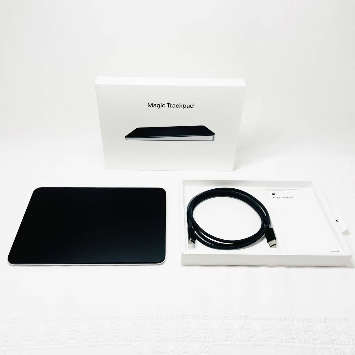 【美品・動作良好】Apple Magic Trackpad ブラック Multi-Touch対応【MMMP3ZA/A】2022年モデル A1535  マジックトラックパッド