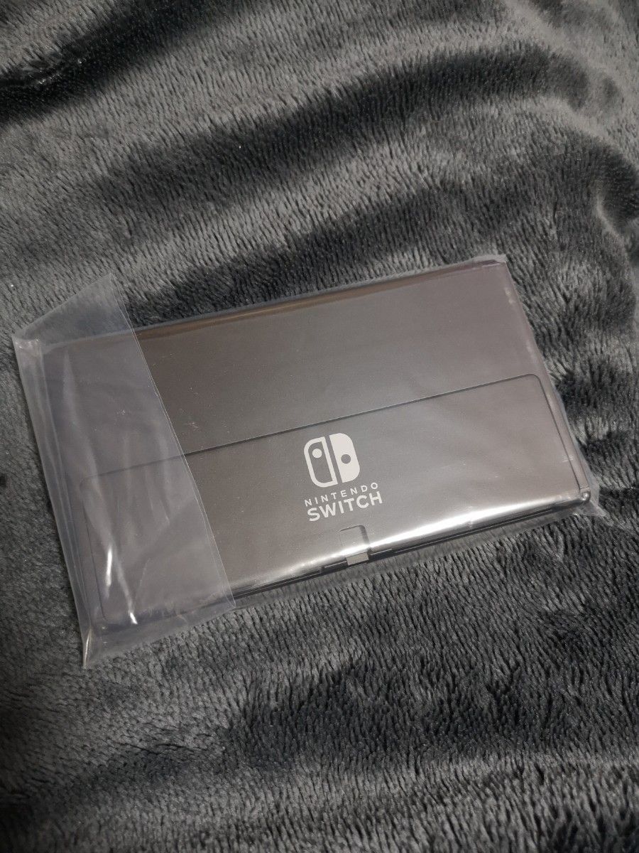 最新型 スイッチ 本体(19-N)未使用品【メーカー保証11月迄有り!!】  Nintendo Switch  有機EL