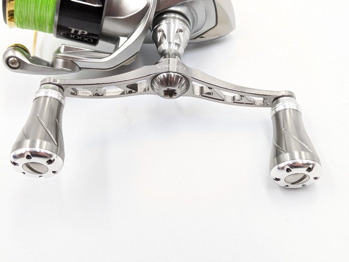 (管52572)美品 Shimano シマノ 15 ツインパワー C3000HG スピニングリール ゴメクサスWハンドル付き シーバス ロックフィッシュ エギング