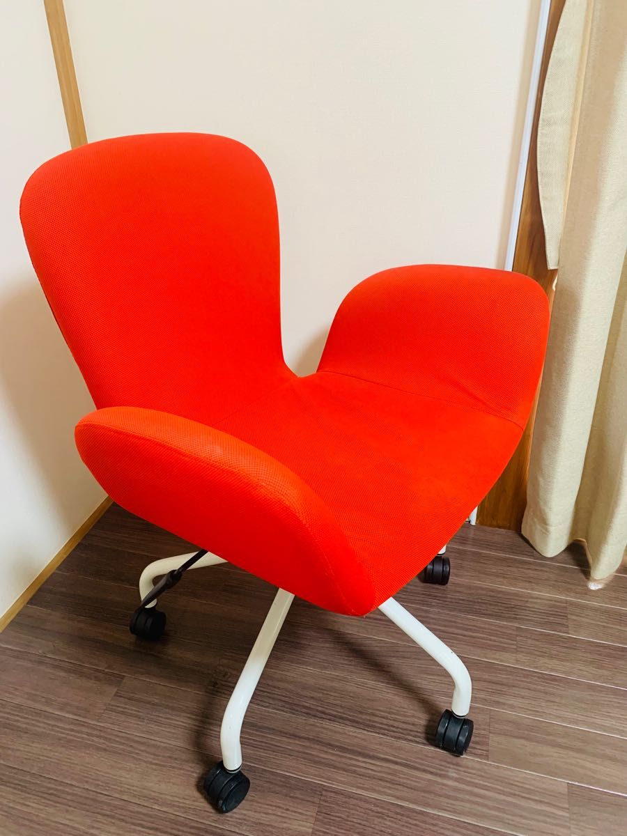 Francfrancのチェア(赤) オフィス家具 オフィスチェア