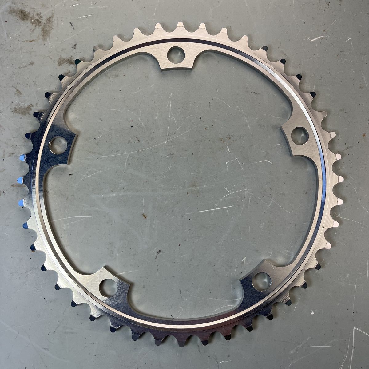 人気満点 チェーンリング 44T DURA-ACE デュラエース ピスト用 競輪