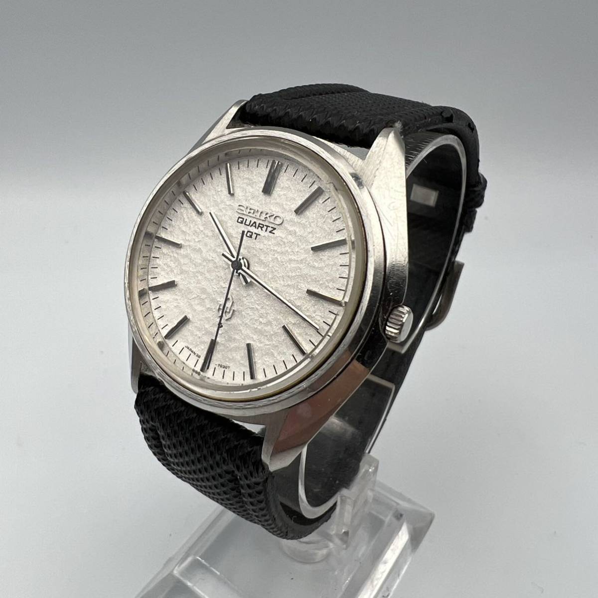 ヤフオク! - SEIKO セイコー QUARTZ QT 38-7030 雪白ダイヤル...