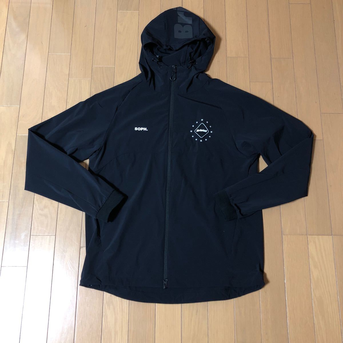美品】F.C.R.B. Bristol ジップアップ ナイロンジャケット 新発売の