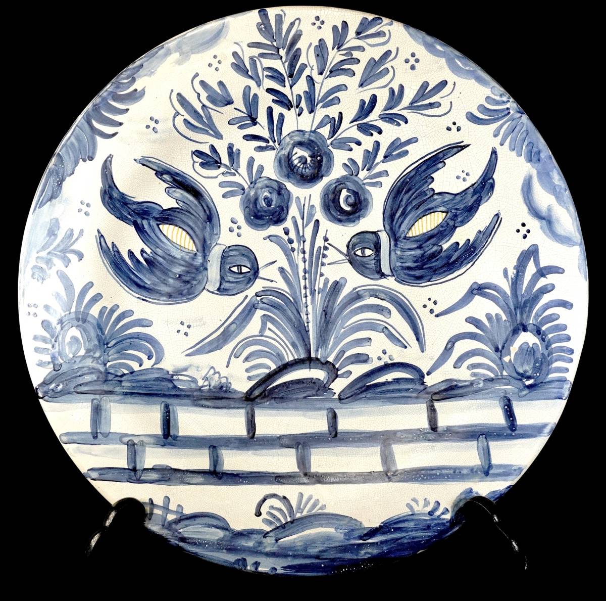 ビンテージ スペイン タラベラ焼 ウォールプレート 陶器製 壁掛け大皿 染付 花鳥図 直径43cm 高さ4.5cm 感性たっぷりな絵図 IKT411