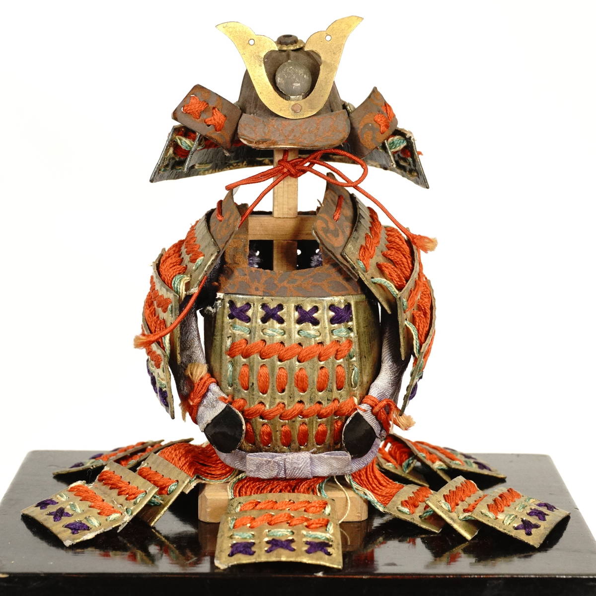 貴重！ 明治〜大正期 五月人形 鎧飾り 甲冑兜 高さ26cm 元箱付き 時代を超えた味わいたっぷり日本のアンティーク IKT411_画像2