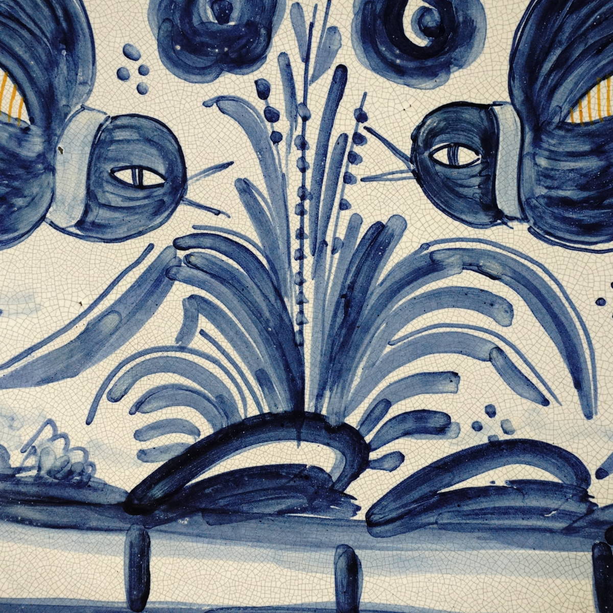 ビンテージ スペイン タラベラ焼 ウォールプレート 陶器製 壁掛け大皿 染付 花鳥図 直径43cm 高さ4.5cm 感性たっぷりな絵図 IKT411_画像7
