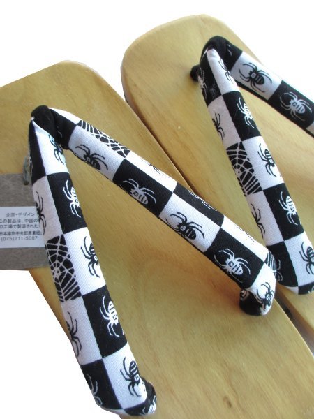 [E- kimono ] made in Japan * outlet * for man geta M size *25cm~26cm about. person * black series * Spider 