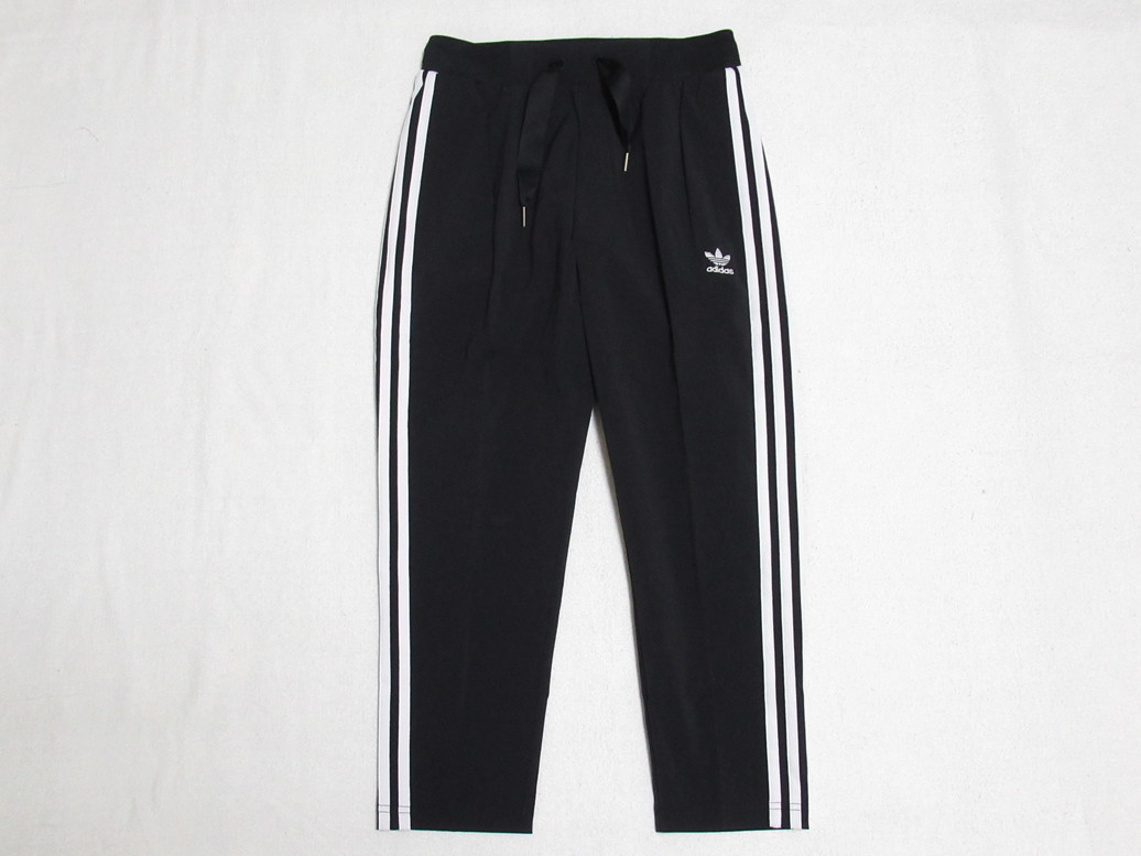 人気ブランド adidas ウィメンズ ウーブン ジャケット パンツ セットアップ 黒 アディダス