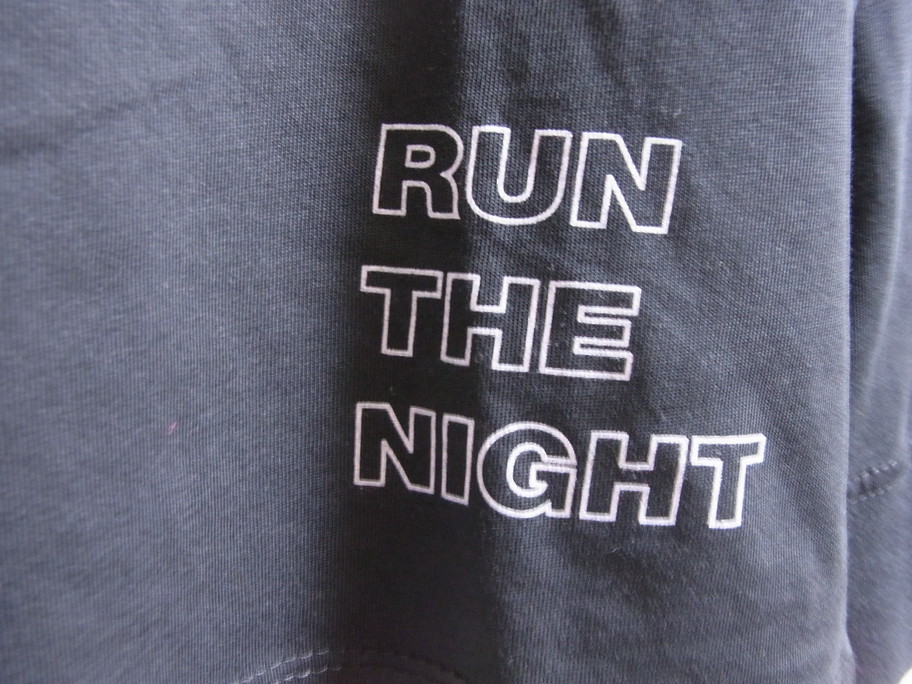 NIKE RUN THE NIGHT ロンT ドライフィット 黒 ブラック S 長袖Tシャツ ラン ザ ナイト ランニング ジム AV4090_画像7
