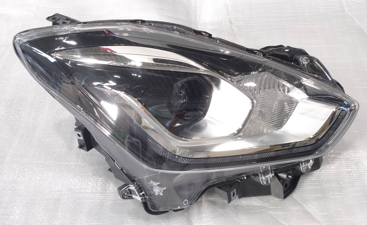 スズキ スイフトスポーツ ZC33S W2967 STANLEY ヘッドライト右 ヘッド