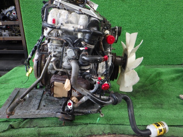 001509 87 FC3S Savanna RX-7 latter term 13BT engine junk 