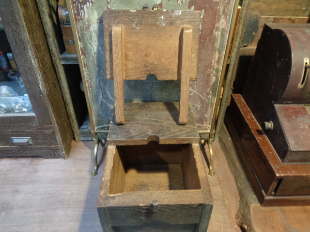 正規逆輸入品】 【江戸時代大型銭函】錠前付骨董古民具箪笥古道具帳場