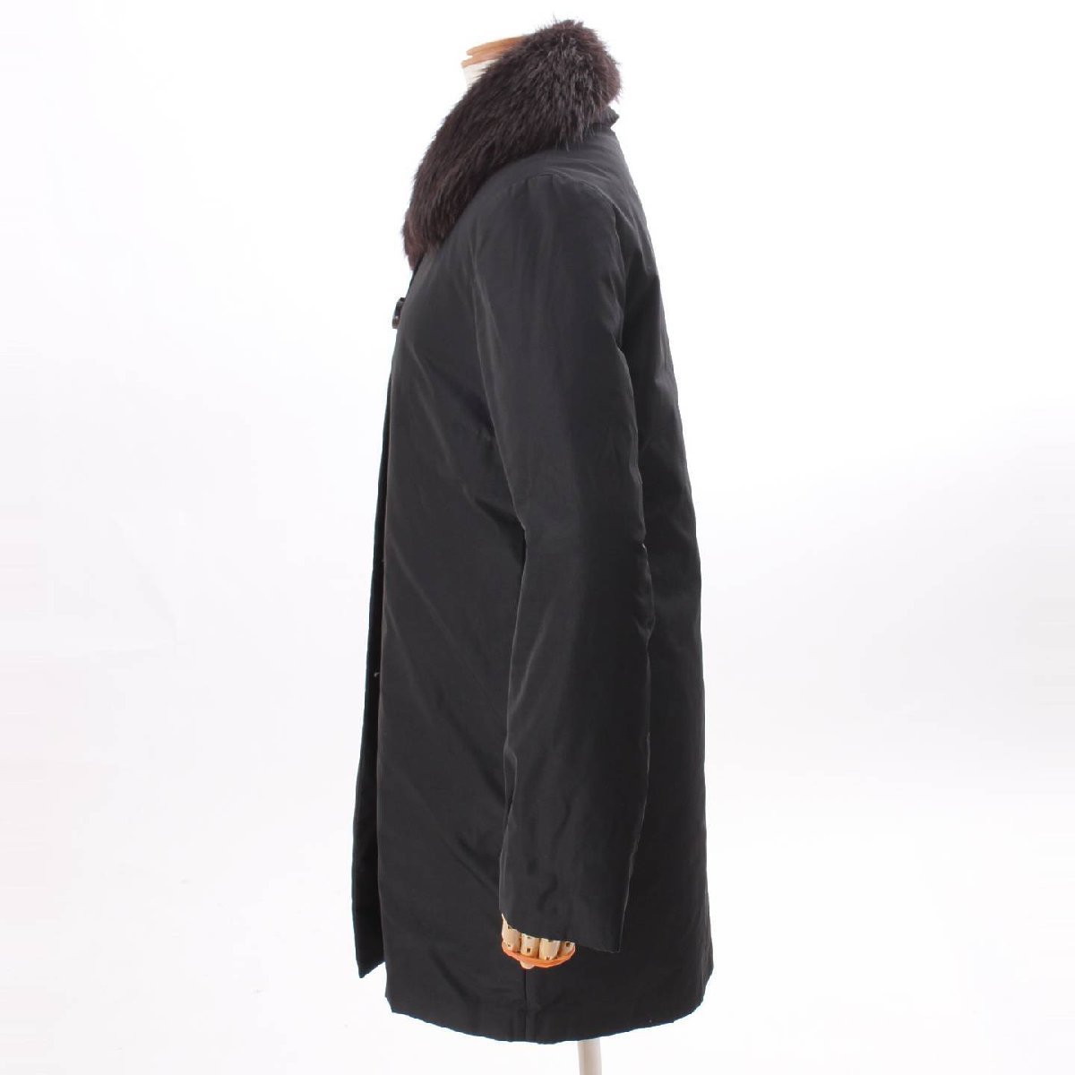 【モンクレール】Moncler CHAMBIERS ファー付き ライトダウンコート 49304 ブラック 0 【中古】【正規品保証】168989_画像3