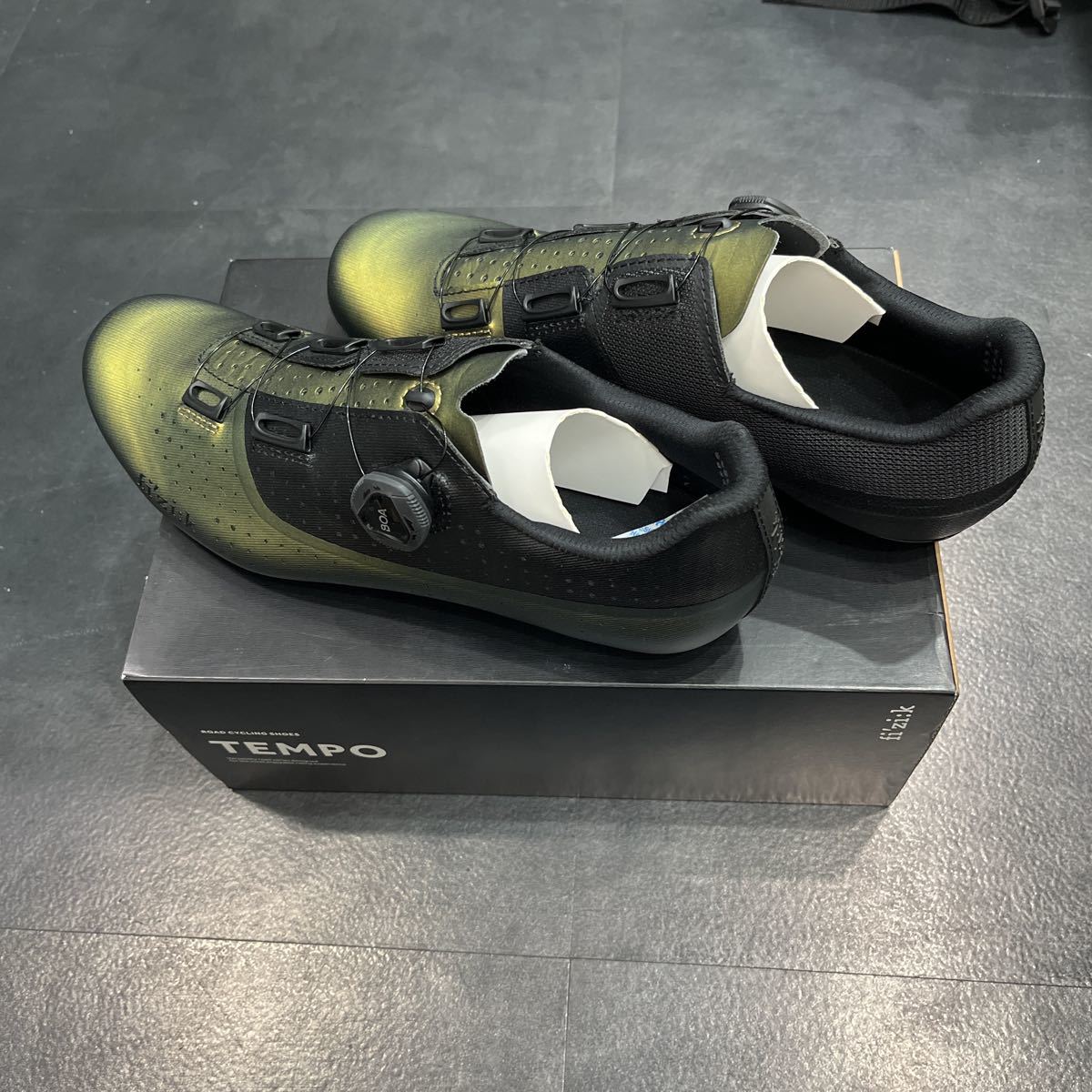 2022特集 新品 FIZIK フィジーク シューズ R4 TEMPO OVERCURVE