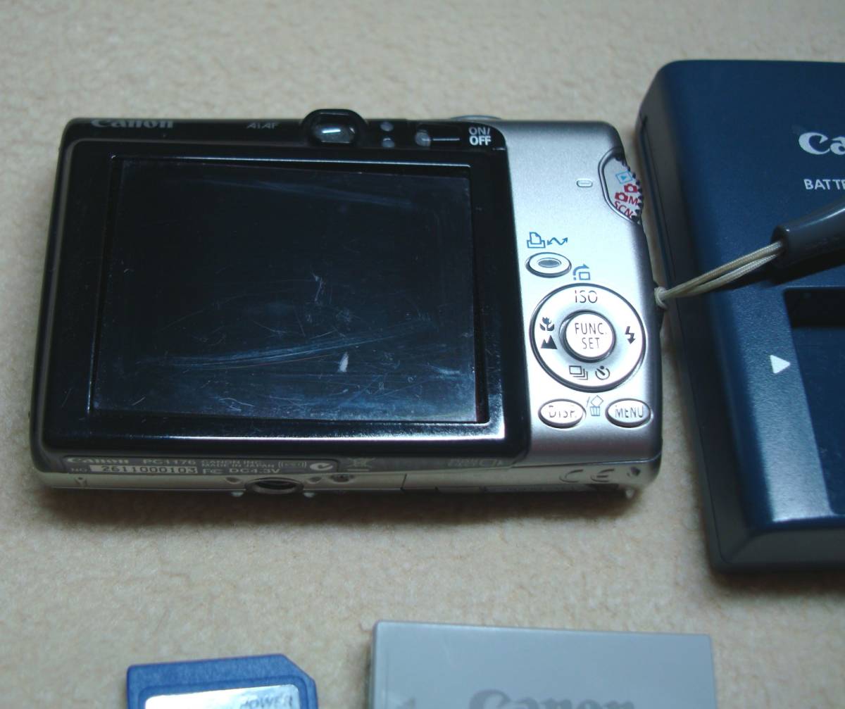キャノン Canon IXY 800 IS PC1176 コンパクトデジタルカメラ バッテリー・充電器・SDカード付き（１GB）