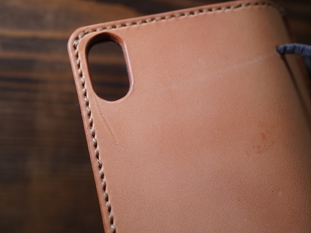 ( exhibition goods outlet ) saddle leather iPhoneX*XS case natural hand made 
