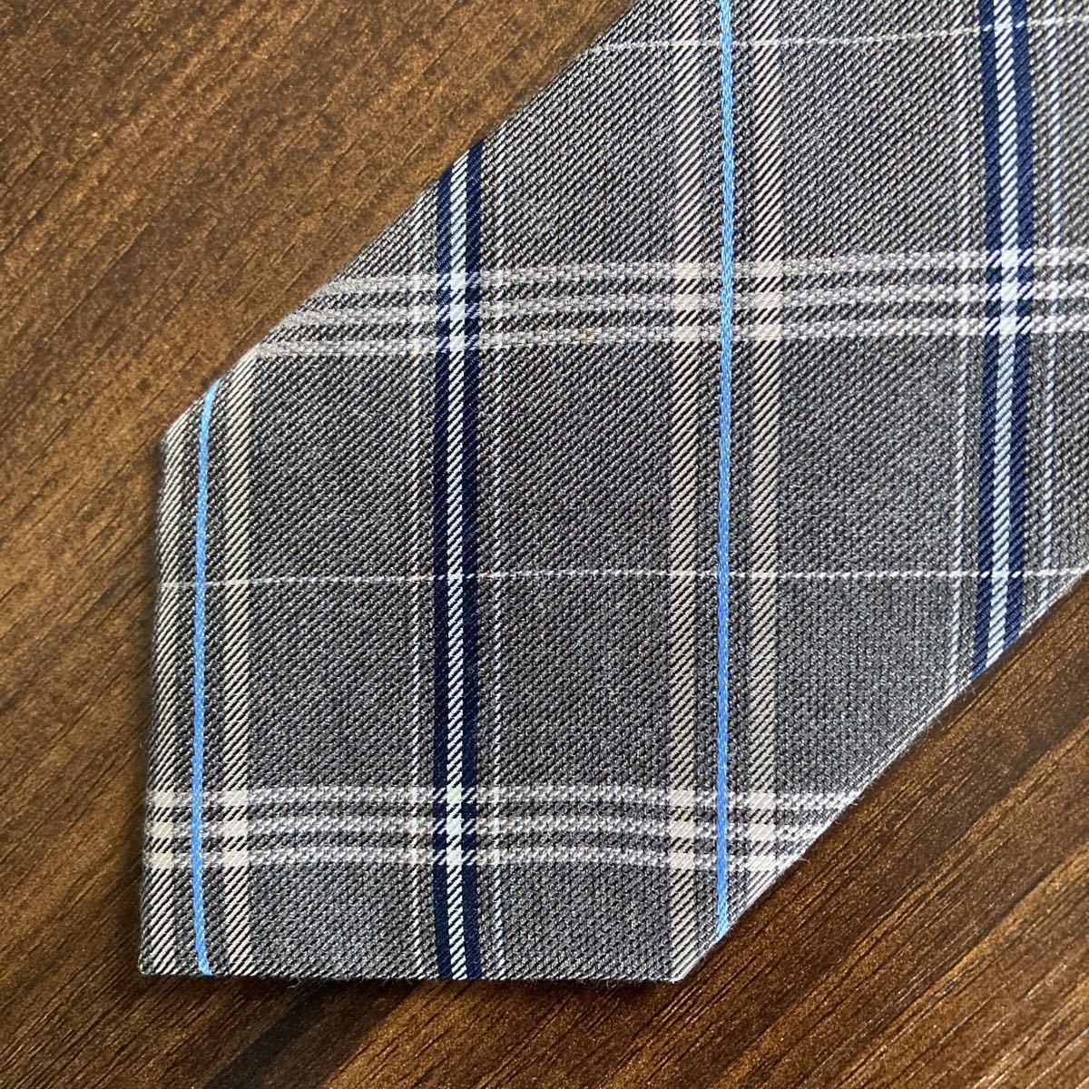 DKNY DKNY necktie gray Brown check pattern 