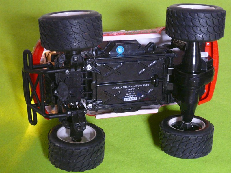 美 品 CCP 1/16ラジコンカー RC トヨタランドクルーザー200 美 品 CCP 1/16ラジコンカー RC トヨタランドクルーザー200