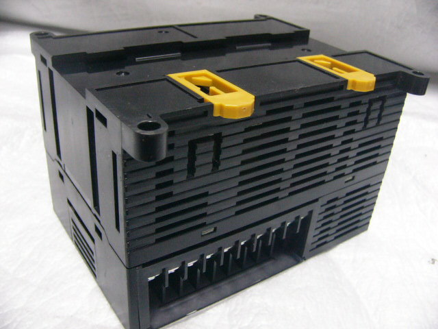 ☆未使用に近い☆ OMRON PLC 30点入出力CPU装置 CP1E-N30DT-A ☆未使用に近い☆ OMRON PLC 30点入出力CPU装置 CP1E-N30DT-A