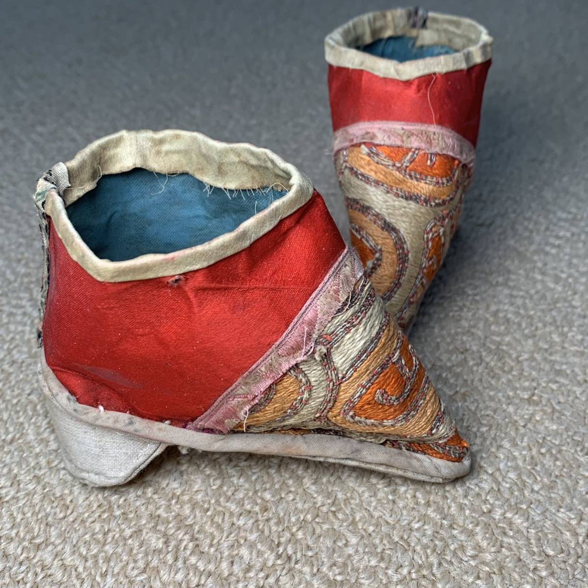 激レア 中国 清代のアンティーク 時代物 三寸金蓮 女性の靴 飾り稀少