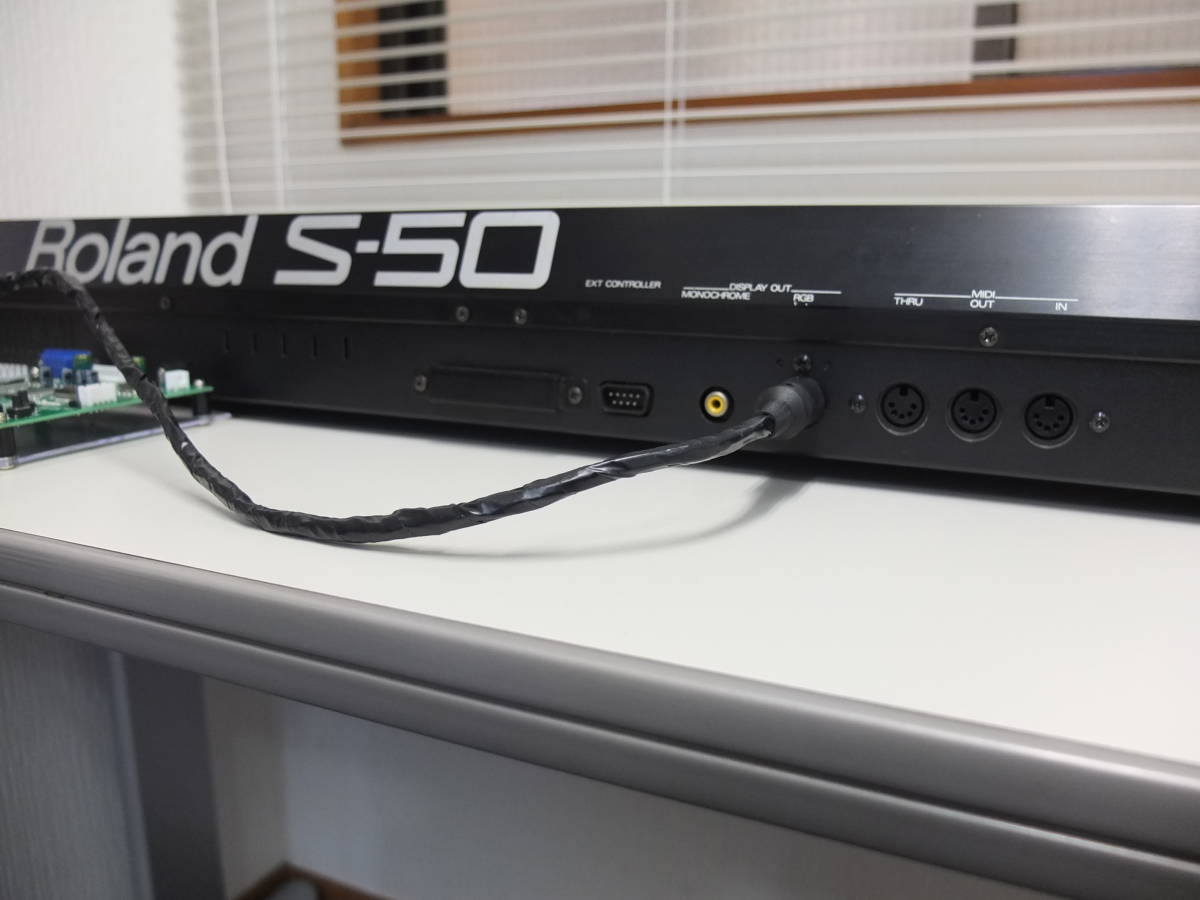 Roland S-50 美品 メンテ済 動作品 USB-FDDエミュレータ 液晶モニタ接続可 ノイズ対策済 OSと音色ライブラリ 12bit  ロービットサンプラー