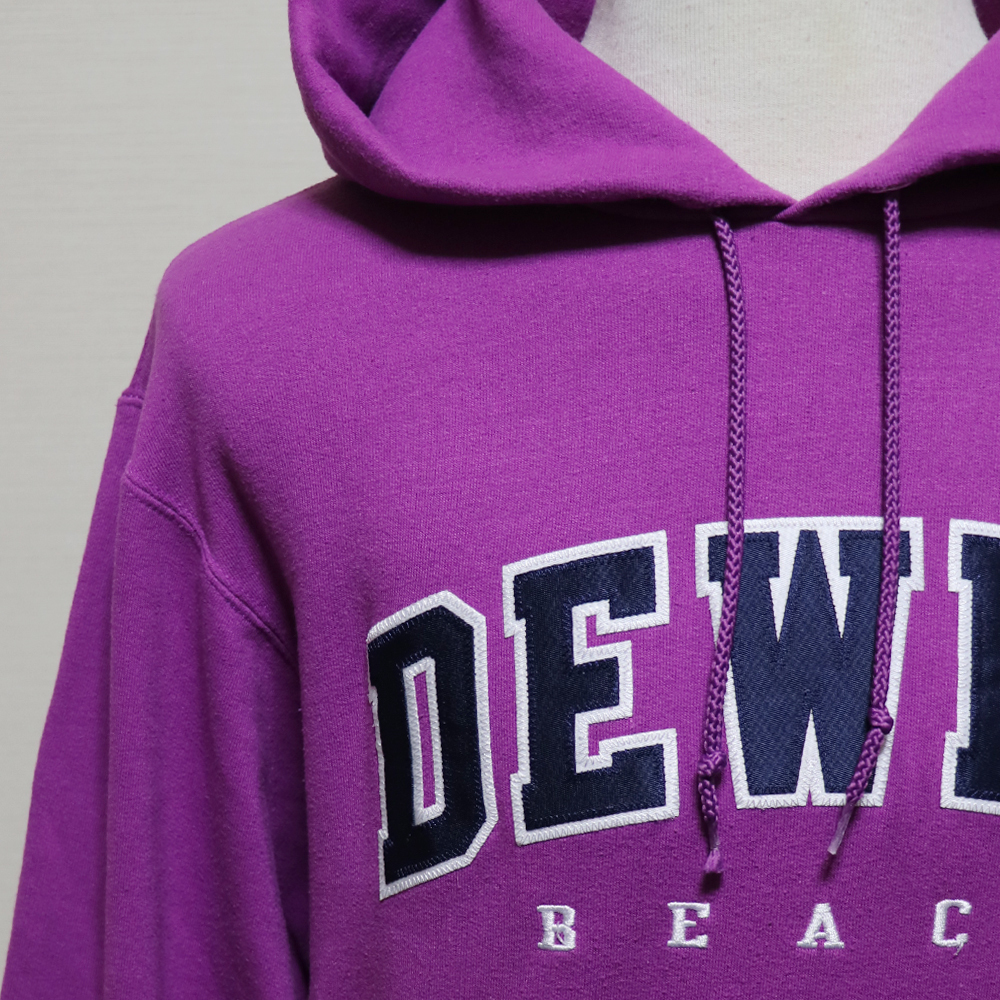 アメリカ購入 USED品 CHAMPION チャンピオン DEWEY BEACH ワッペン 刺繍 パーカー フーディー 紫 S_画像2