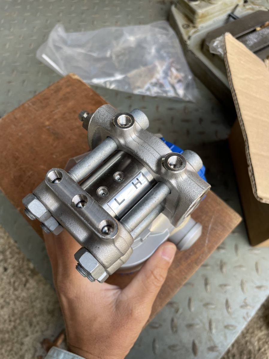 C26。富士電機 FCX-Alllシリーズ 圧力・差圧(流量) 発信器。新品 C26。富士電機 FCX-Alllシリーズ 圧力・差圧(流量) 発信器。新品