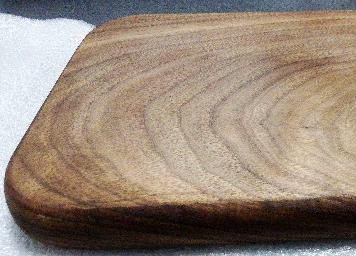 カッティングボード　木製プレート・トレイ　黒胡桃