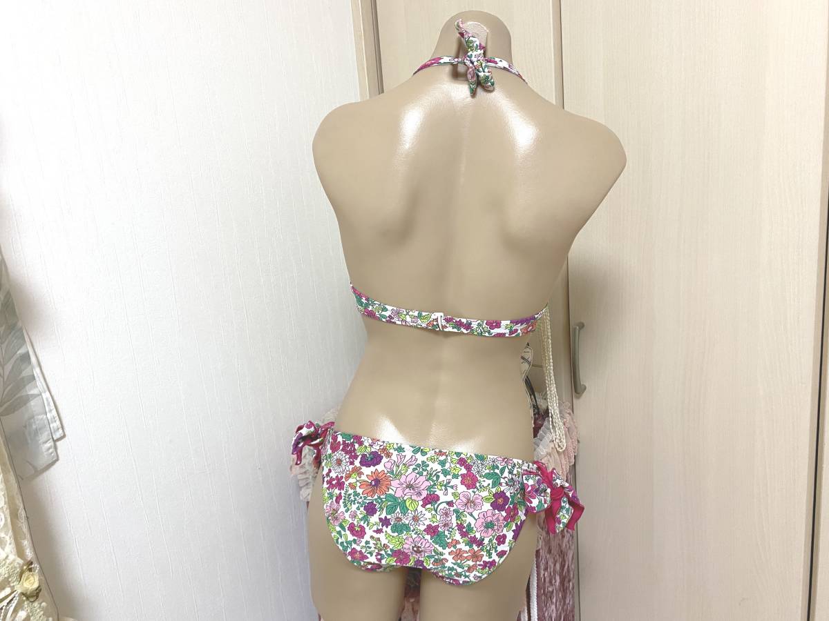 * Lady's swimsuit 9M* three love I [Ai] made in Japan * wire bikini * common common pareo skirt swimsuit : red pink small floral print 