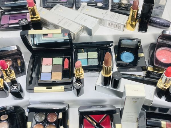 未使用含 CHANEL シャネル LANCOME ランコム 化粧品 大量 セット まとめ フェイスパウダー 口紅 デパコス EE-221028007_画像6