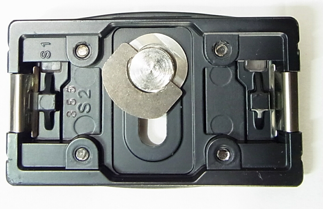 送料無料 ベルボンGEO Carmagne N635M 中型カーボン３段三脚 3way雲台(PHD-65Q) Velbonジオ・カルマーニュ ★おまけ保守パーツ付き★_画像6