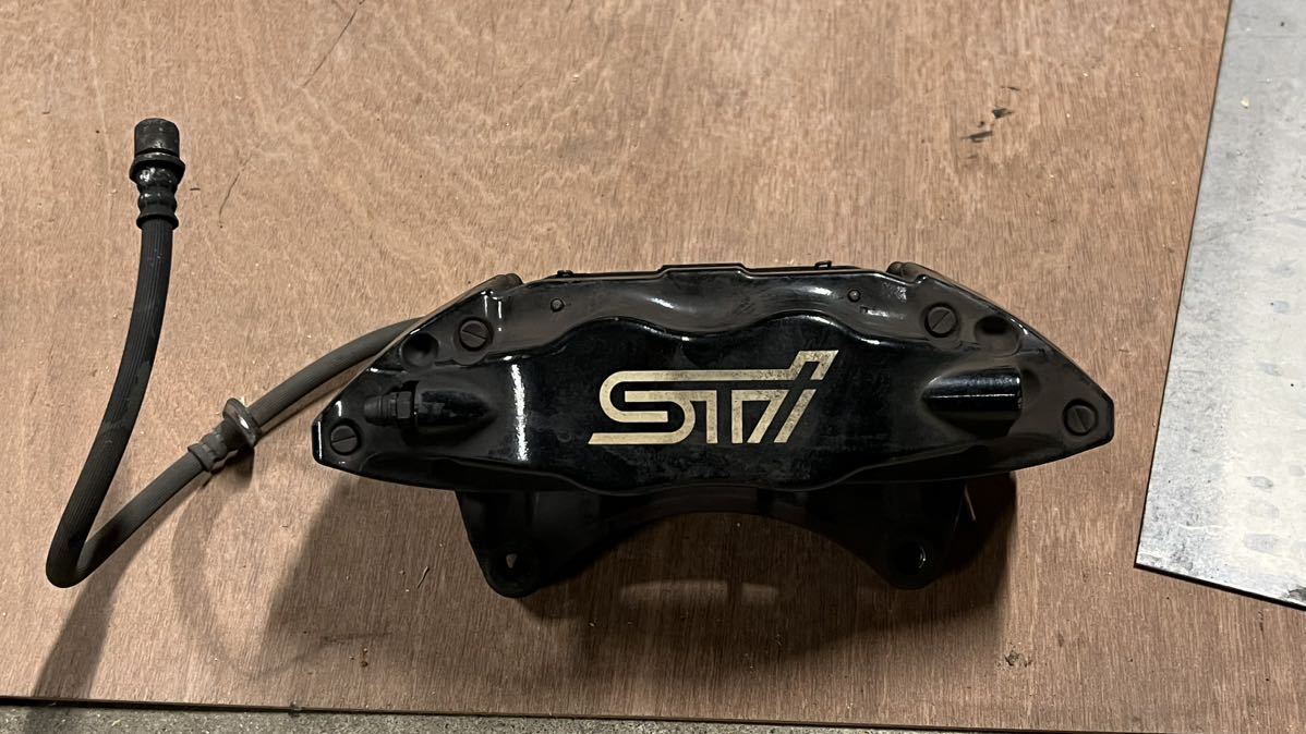 インプレッサ WRX STI GVB GRB 純正ブレンボキャリパー フロント左のみ