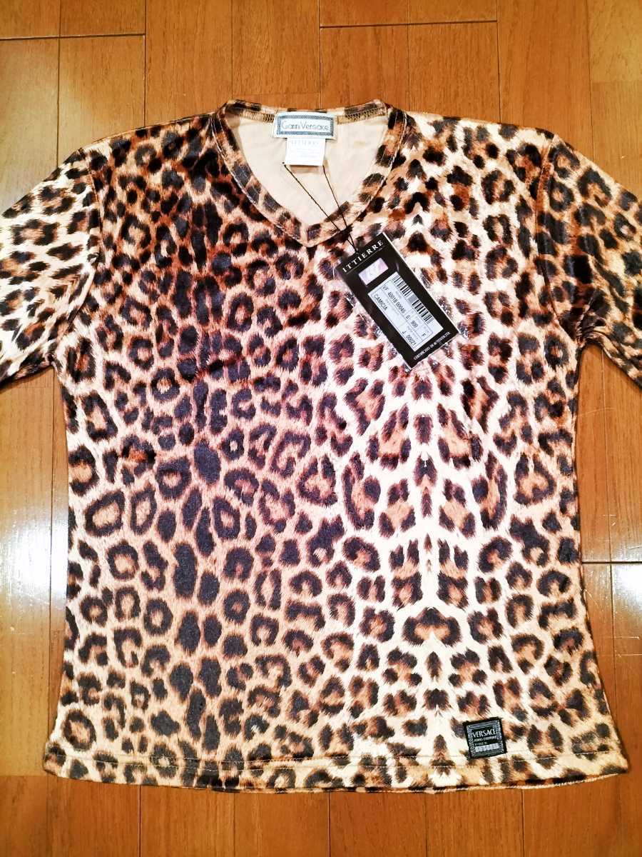 ヴェルサーチ Tシャツ ベロア ストレッチ生地 スリムフィットデザイン