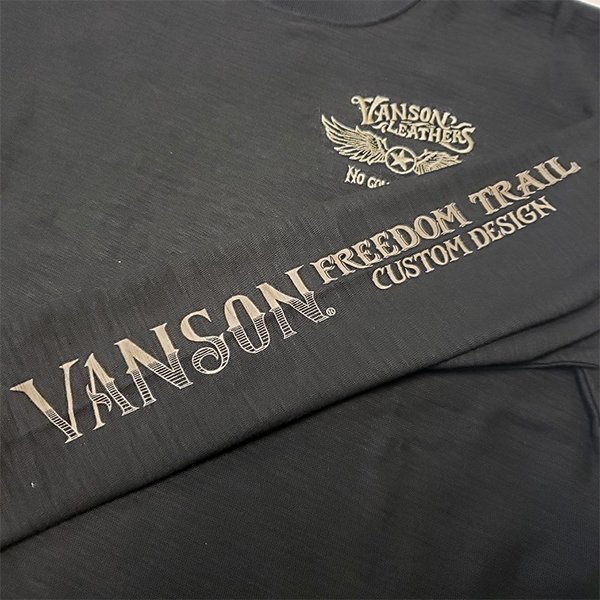 【2023年モデル！】VANSON　ロゴ刺繍 スラブ天竺 長袖Tシャツ　NVLT-2302－ブラック－XXLサイズ_袖部プリント