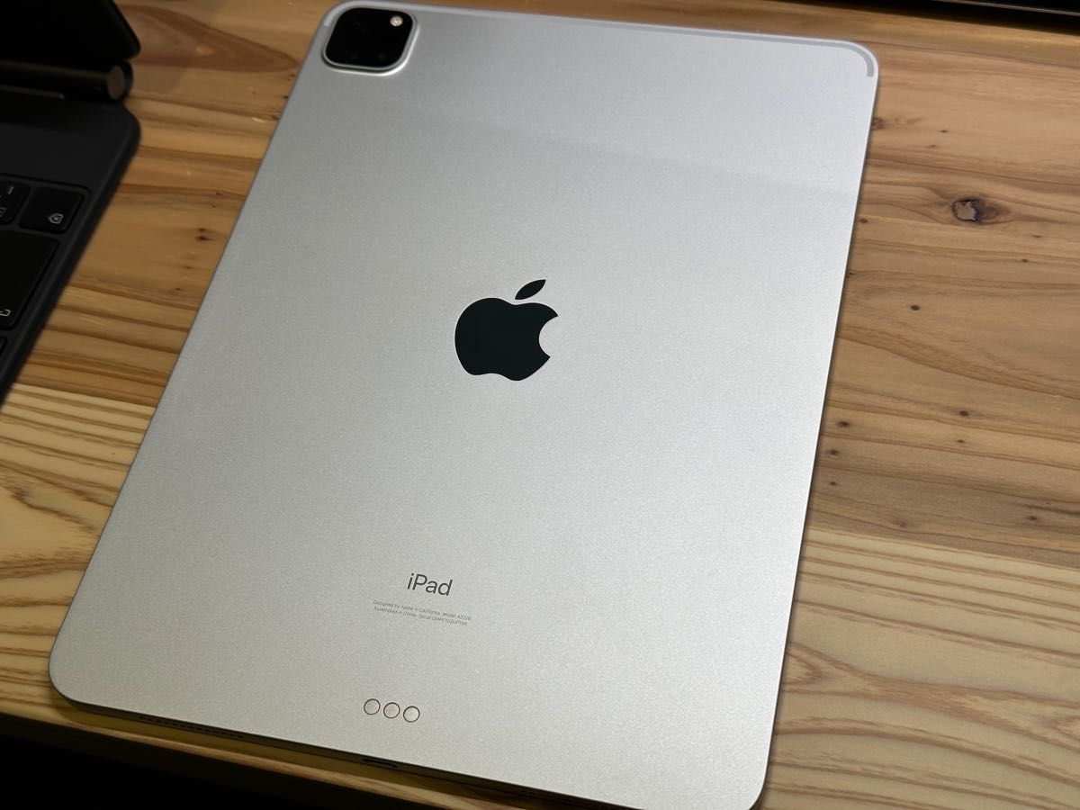 11インチ iPad Pro (第2世代) Wi-Fiモデル シルバー 128GB Magic