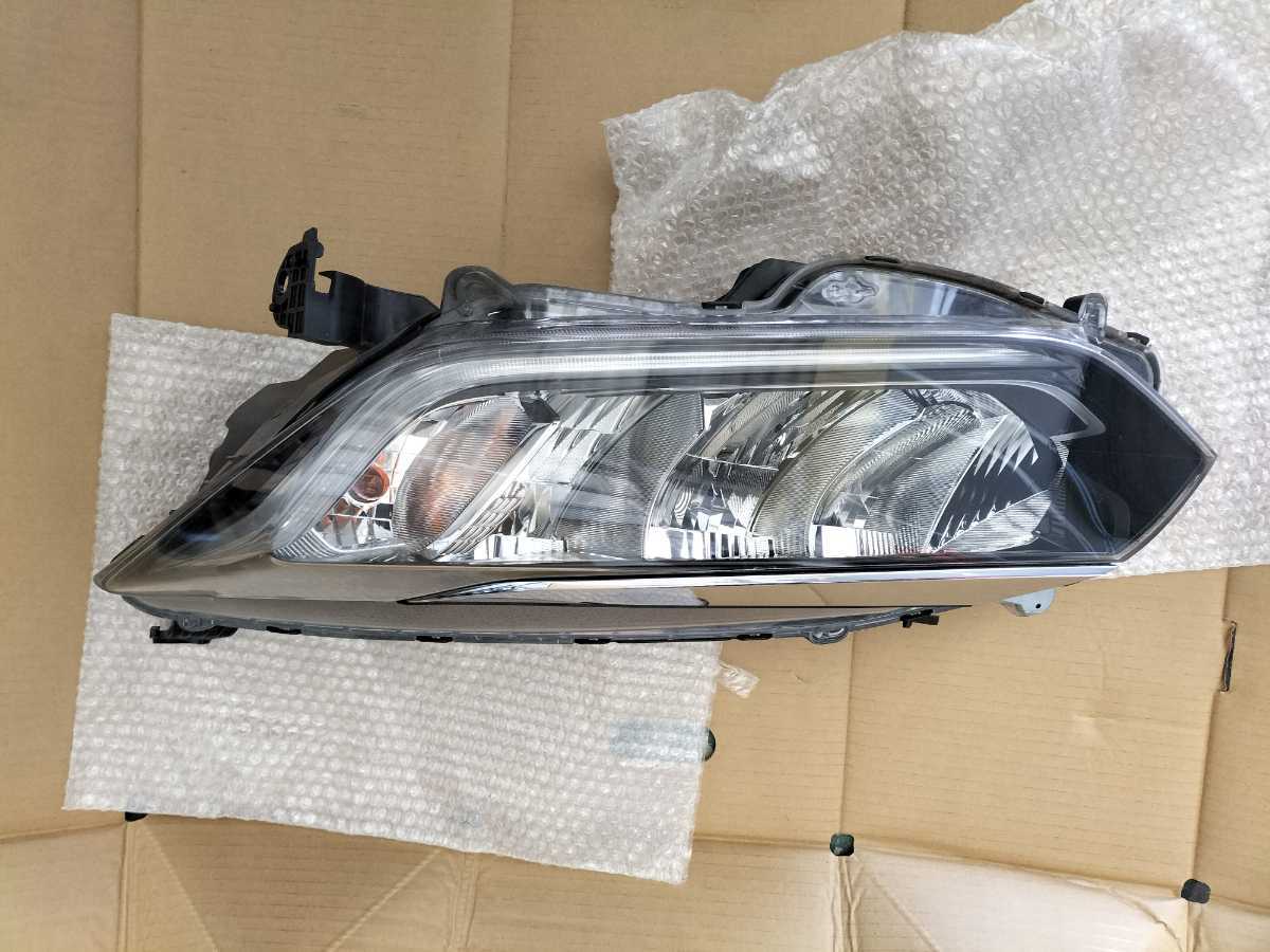 買い店舗 ホンダ グレイスハイブリッド GM4 左右LEDヘッドライト ar