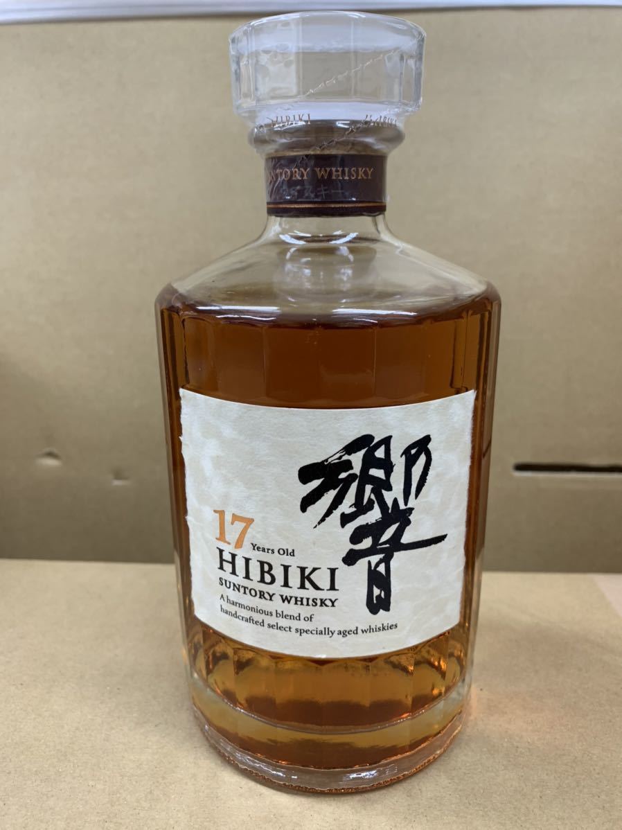 豊富な在庫 サントリー 響 17年 700ml 43% ウイスキー (箱なし) 焼酎