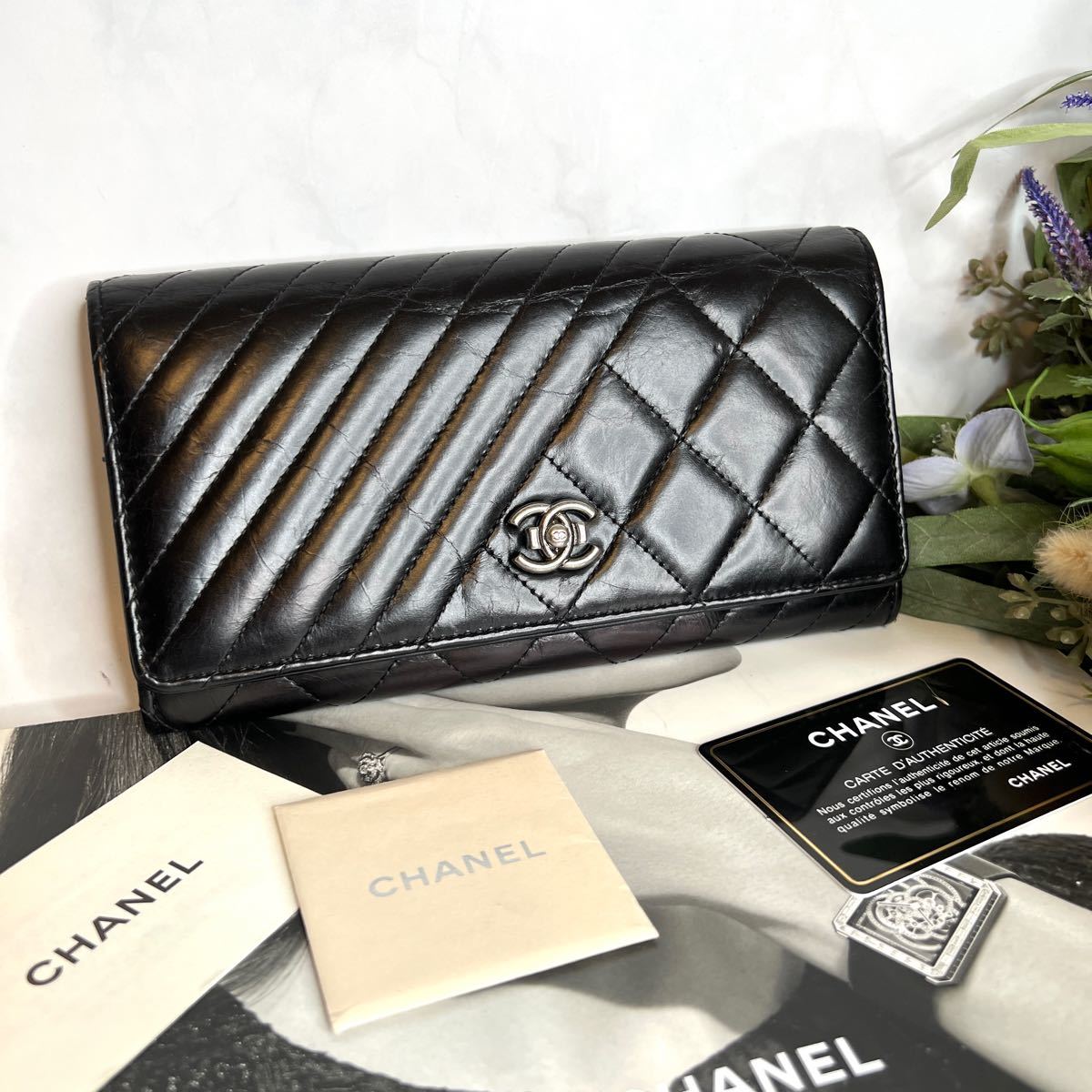 CHANEL シャネル【極美品】ボーイシャネル シェブロン フラップ 長財布