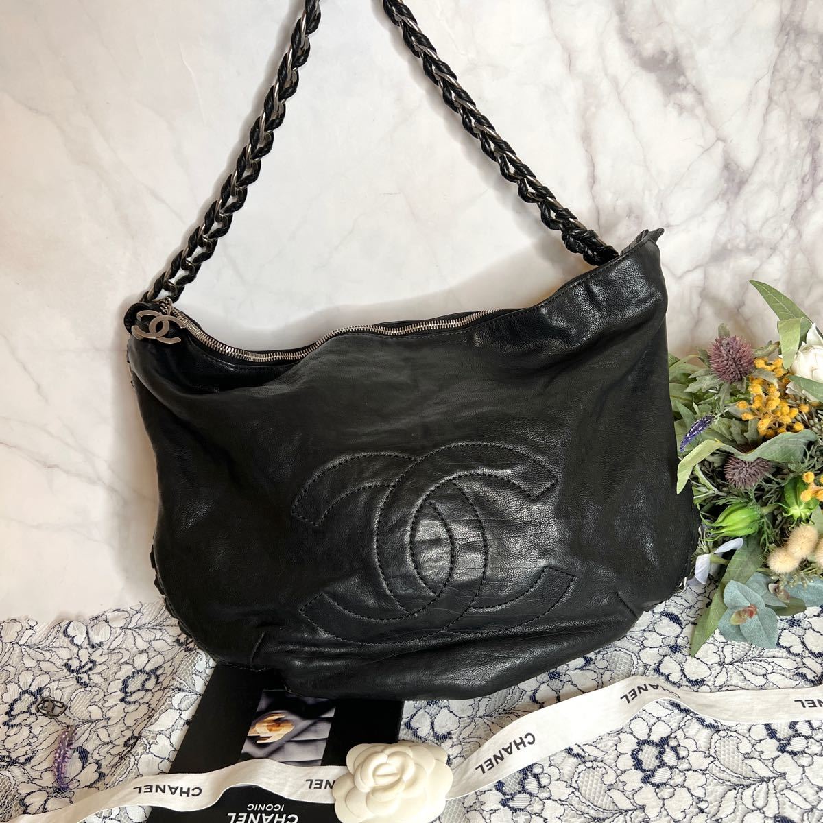 CHANEL シャネル【美品】ハーフムーン チェーンアラウンド ショルダー