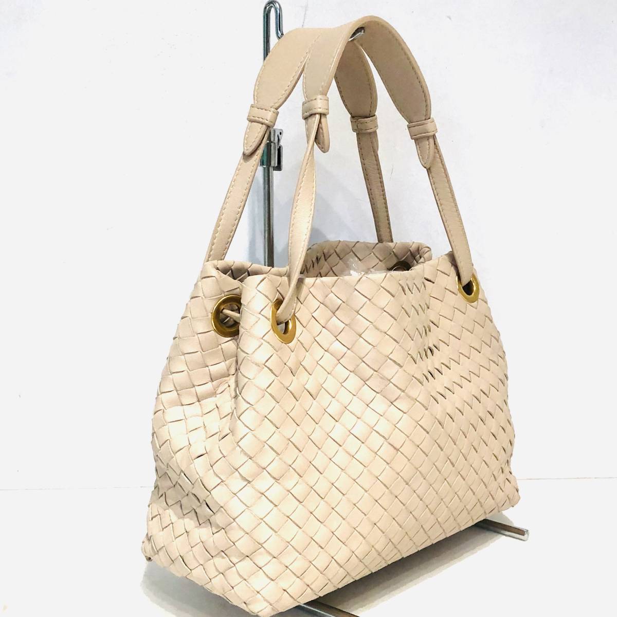 美品 ボッテガヴェネタ BOTTEGA VENETA イントレチャート ハンドバッグ