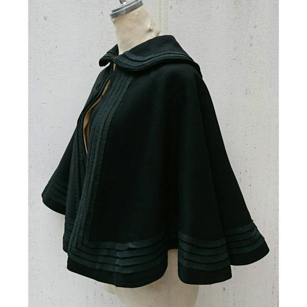 1800s 1900s victorian cape Victoria n cape vintage Europe Vintage antique Vintage coat black black LV128