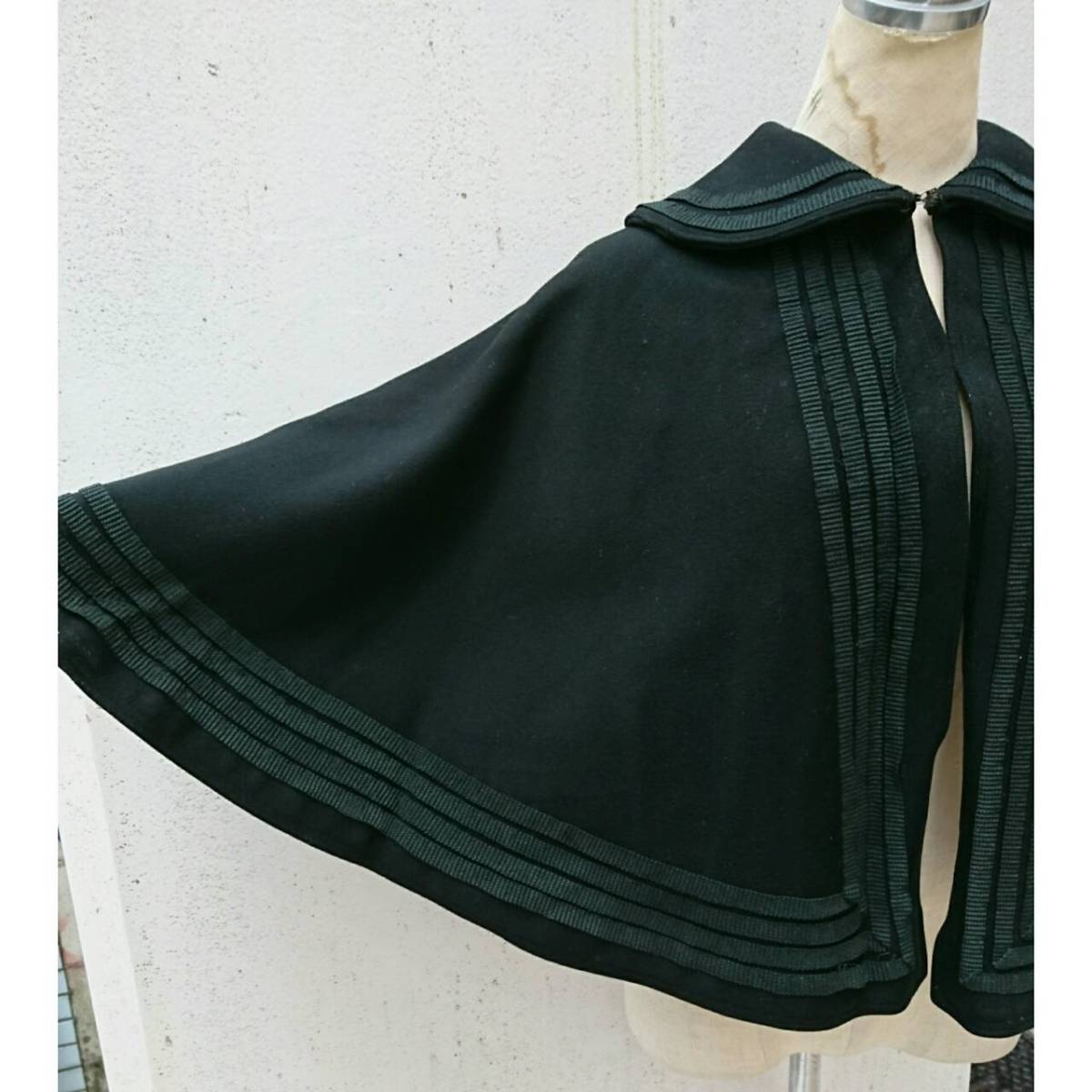 1800s 1900s victorian cape Victoria n cape vintage Europe Vintage antique Vintage coat black black LV128