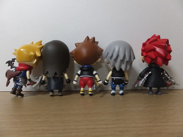  all 5 kind Kingdom Hearts avatar trailing a-tsu mini figure Final Fantasy 7k loud tifasolalik accelerator 