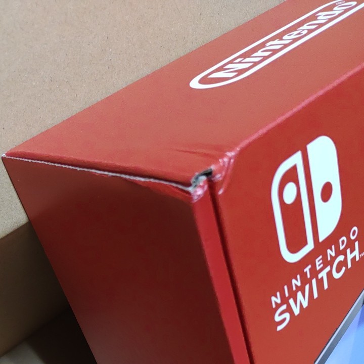 箱破損品　Nintendo Switch 有機ELモデル ネオンブルー ネオンレッド　 ニンテンドースイッチ　本体