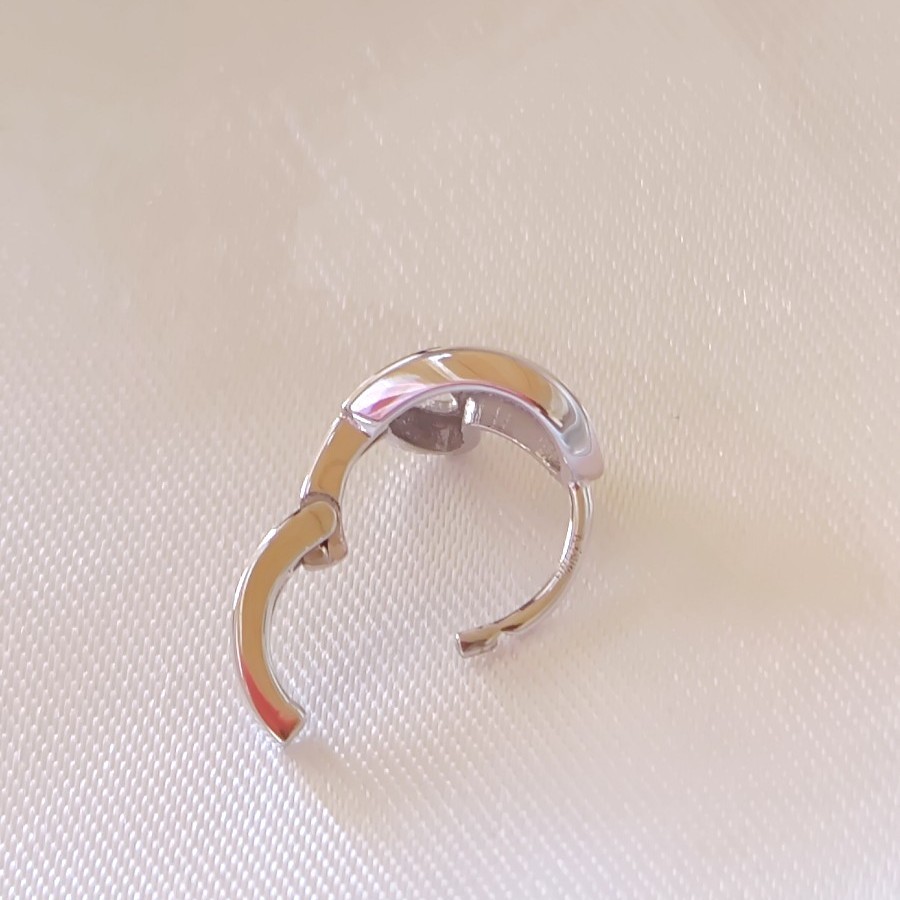 ハート ピアス K18WG》 | arvotulkki.fi