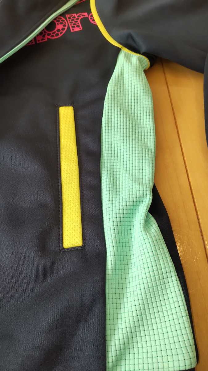 umbro Junior jersey jacket outer garment 140 man girl navy × emerald green × yellow side back mesh 