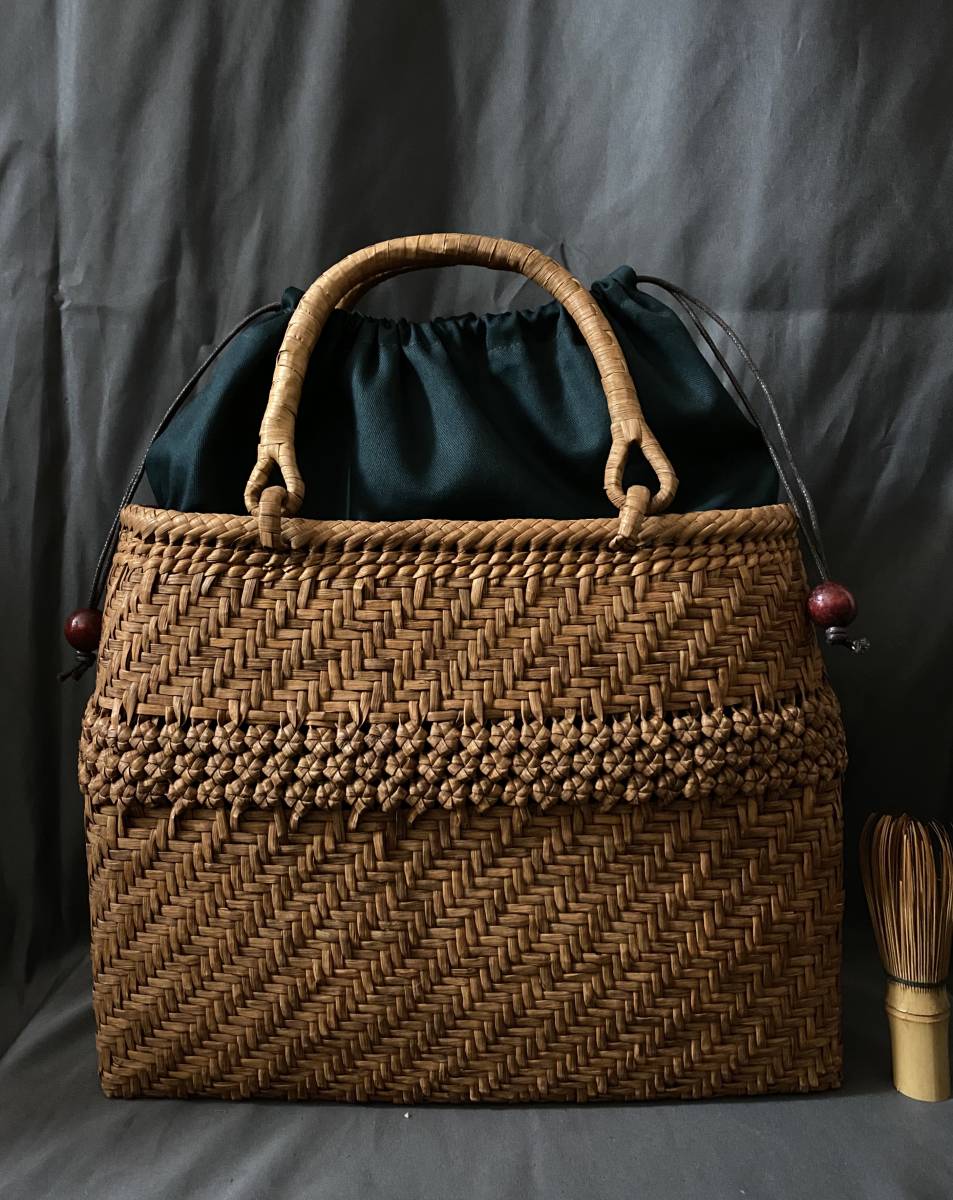 最高級品　白川郷　国産蔓3ミリ使用　職人手編み　網代編み中花編み　山葡萄籠バッグ